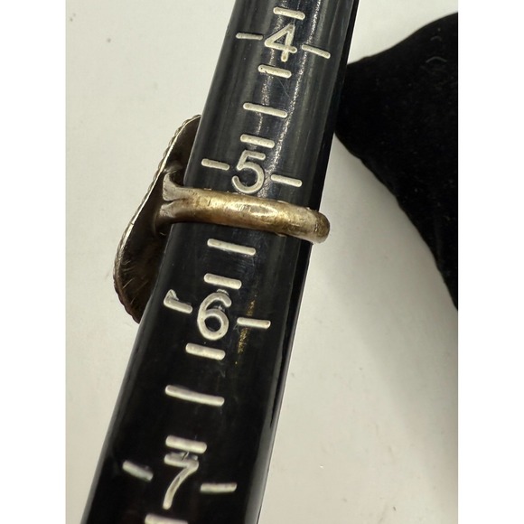 Vintage NAVAJO Bear Paw RED CORAL Shadowbox Sterling Silver RING size 5.25 Foot - Picture 6 of 11